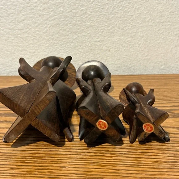 Vintage Wooden Angel Sculpture Trio - Brown - Picture 9 of 11